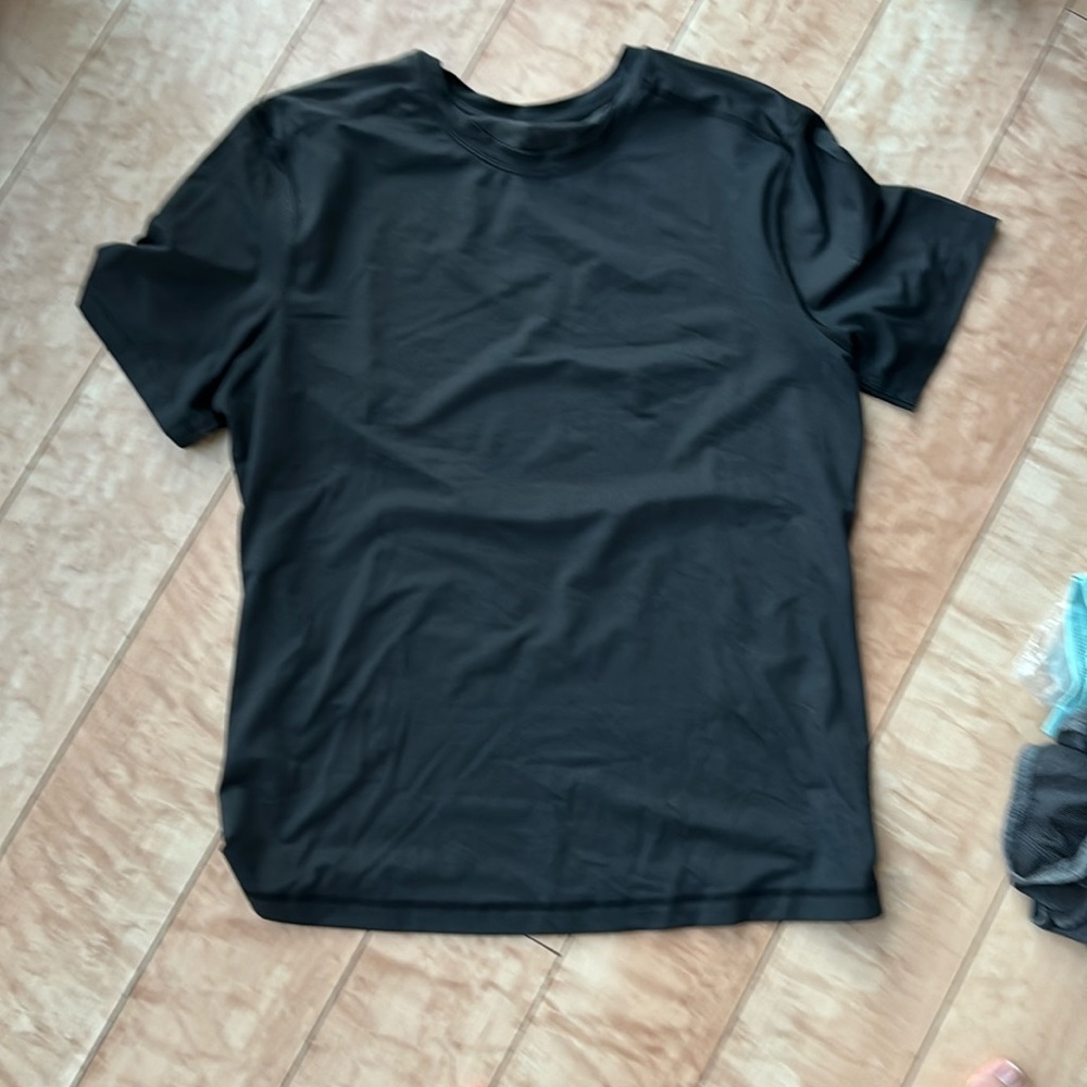 Lululemon surge shirt